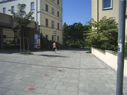 Martin-Luther-Straße, Hypo-Vereinsbank, 97688, 