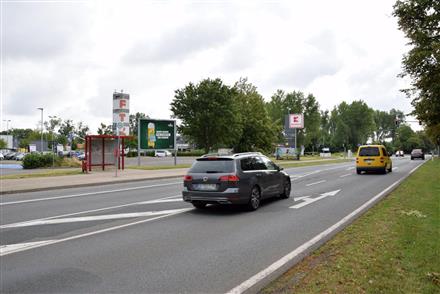 Hecklinger Str. 50 /Kaufland/Sicht Staßfurter Str (rts), 39418, 