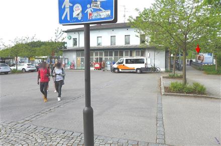 S-Bf Kirchseeon, Bstg., Gleis 1, Sicht Vorplatz, 85614, Kirchseeon
