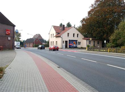 Gehrder Str  27 re (B 214)/Waldweg, 49593, 