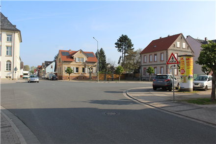 Schillerplatz/Riedstr, 64579, 